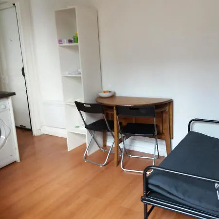 Cosy Entier 2 Pieces A Paris. Apartment *